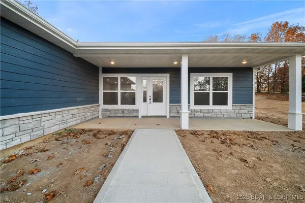 $329,000 | 4 Kathleen Court, Kaiser, MO 65047