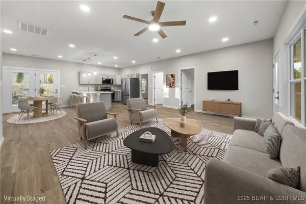 $329,000 | 4 Kathleen Court, Kaiser, MO 65047