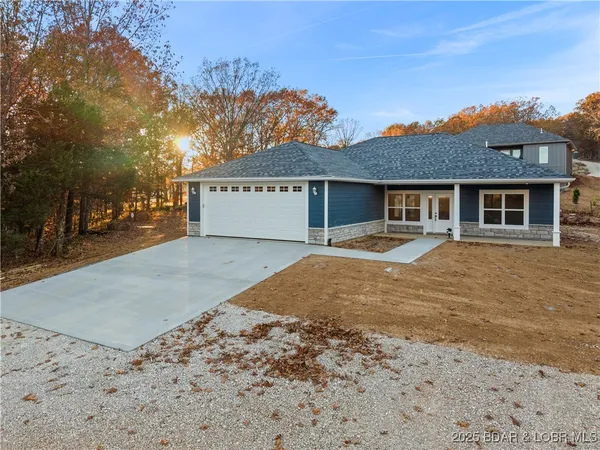 $329,000 | 4 Kathleen Court, Kaiser, MO 65047