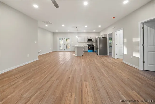 $329,000 | 4 Kathleen Court, Kaiser, MO 65047