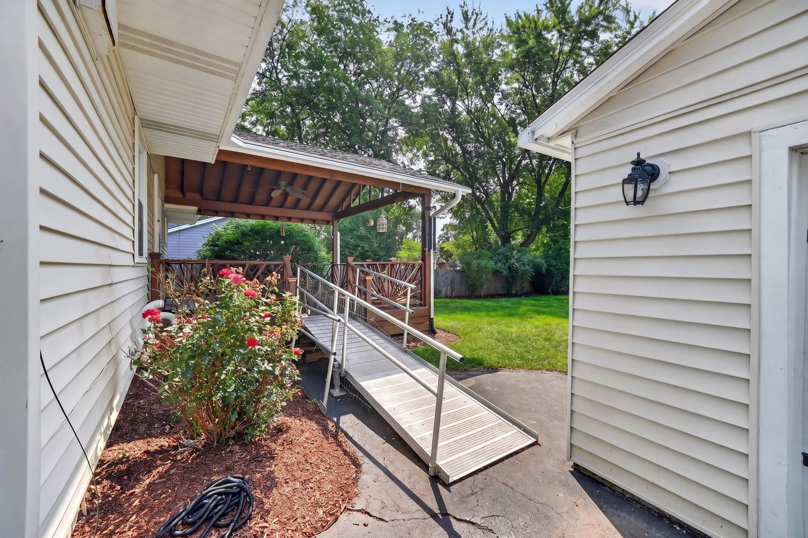 472 Douglas Road Batavia, IL 60510 - Photo 39 of 42