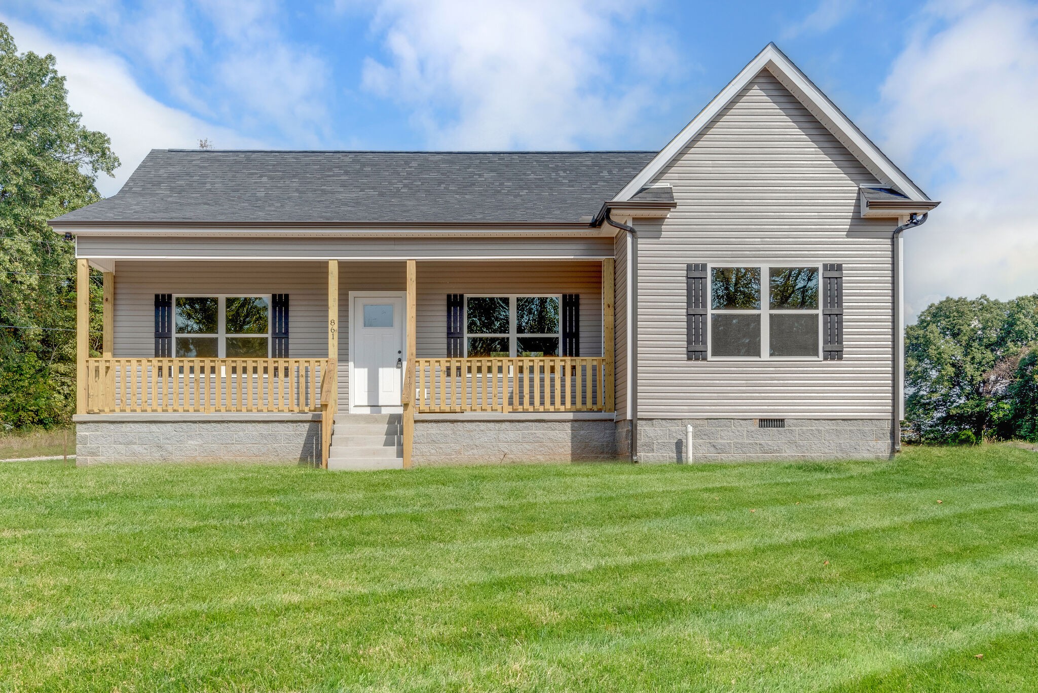 861 Hafner Road Charlotte, TN 37036 - Photo 1 of 26 Gallery Image 1