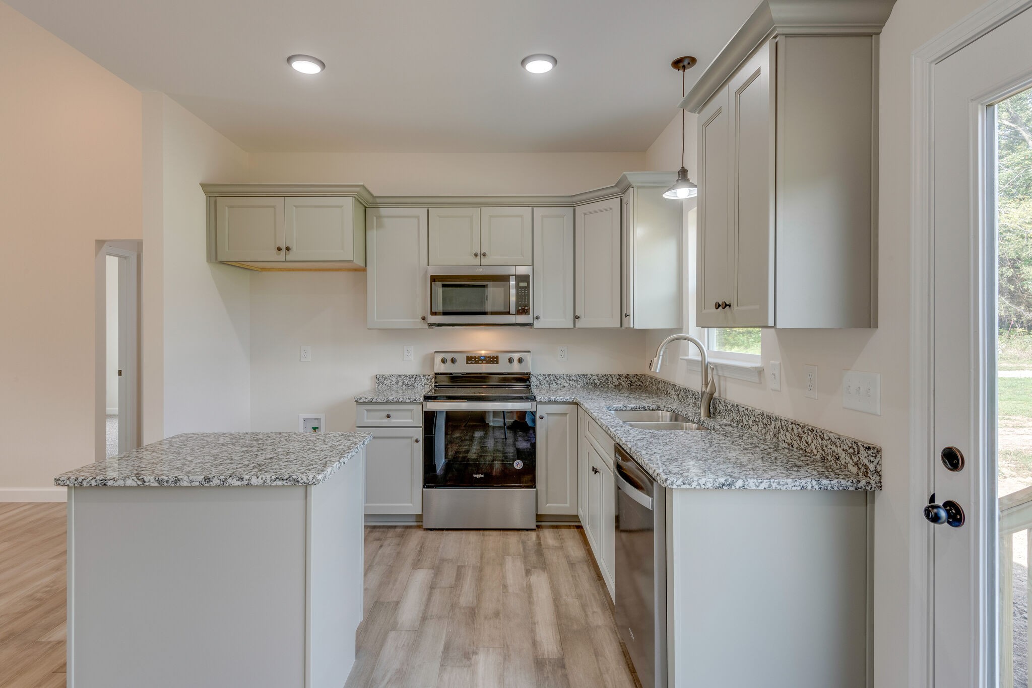 861 Hafner Road Charlotte, TN 37036 - Photo 13 of 26 Gallery Image 13