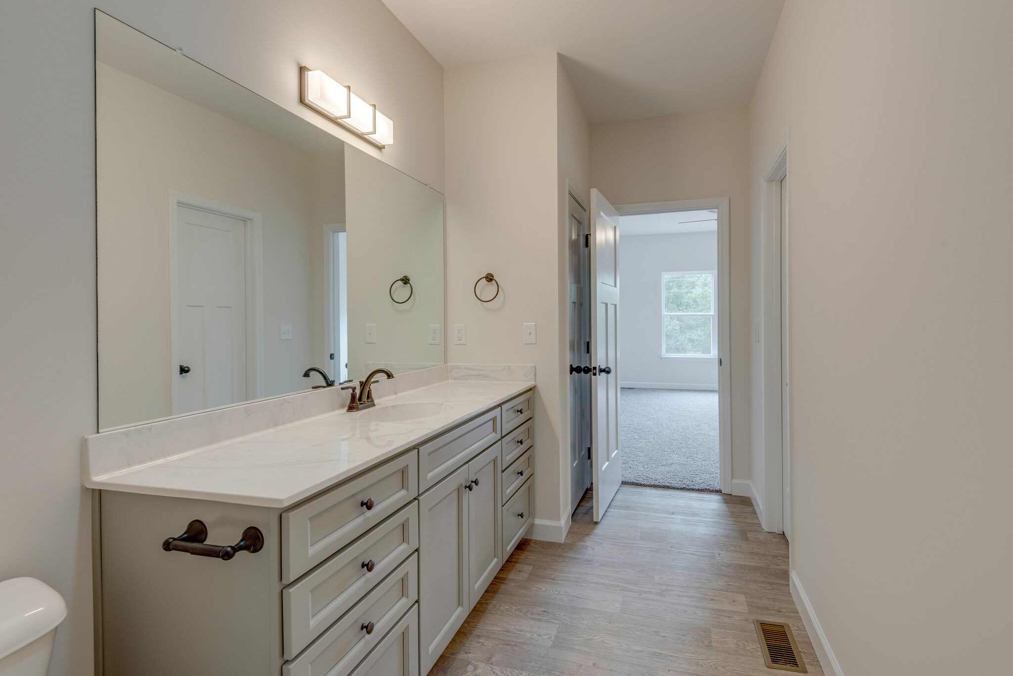 861 Hafner Road Charlotte, TN 37036 - Photo 18 of 26 Gallery Image 18