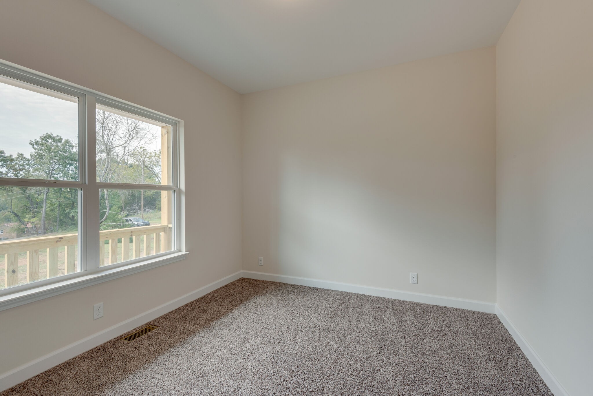 861 Hafner Road Charlotte, TN 37036 - Photo 20 of 26 Gallery Image 20