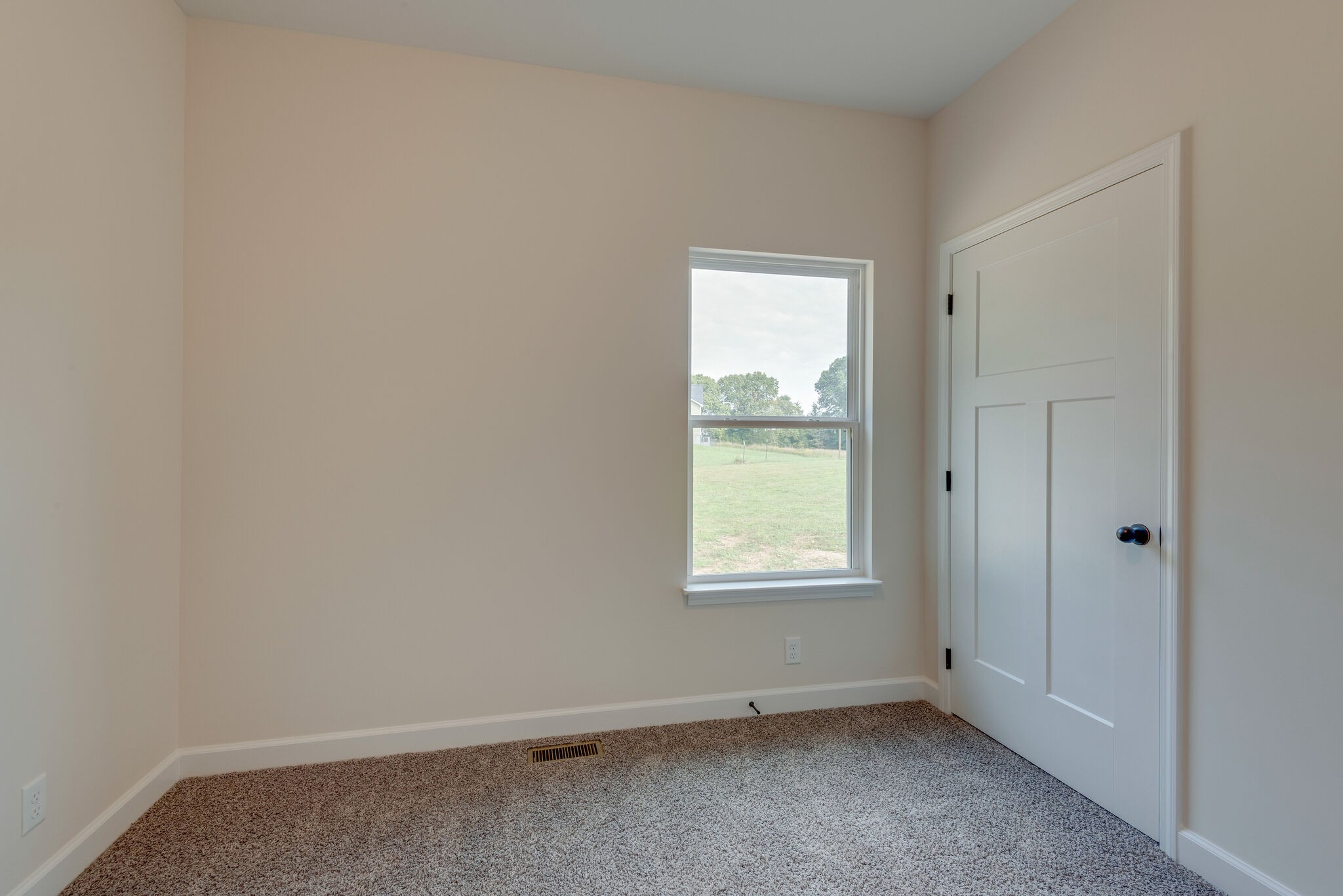 861 Hafner Road Charlotte, TN 37036 - Photo 21 of 26 Gallery Image 21