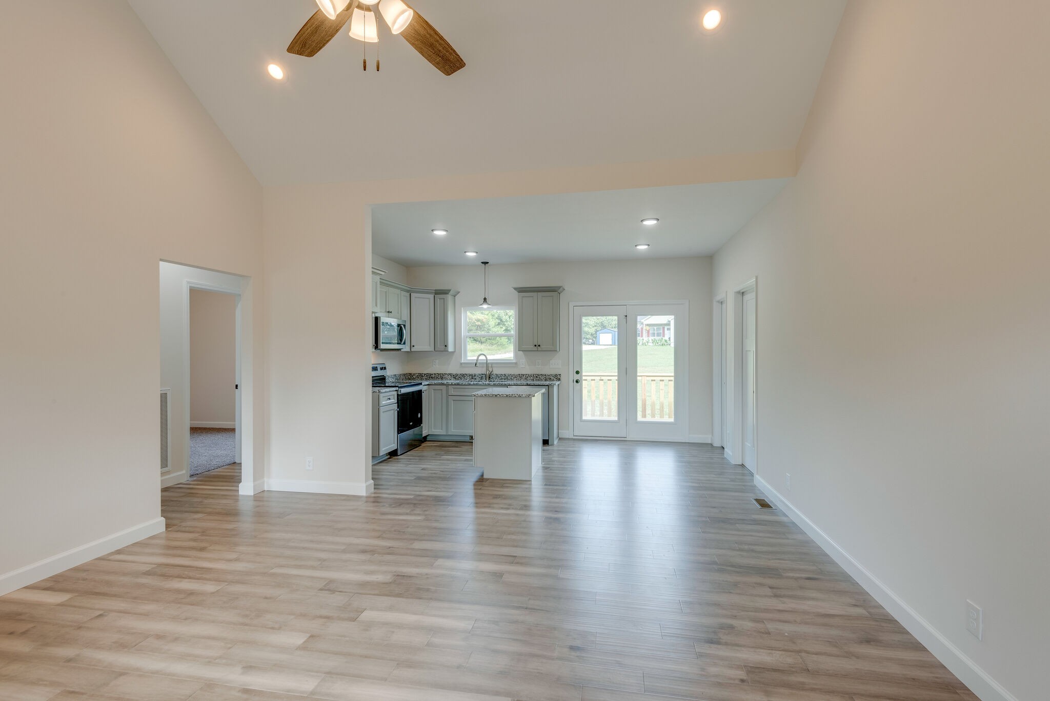 861 Hafner Road Charlotte, TN 37036 - Photo 6 of 26 Gallery Image 6