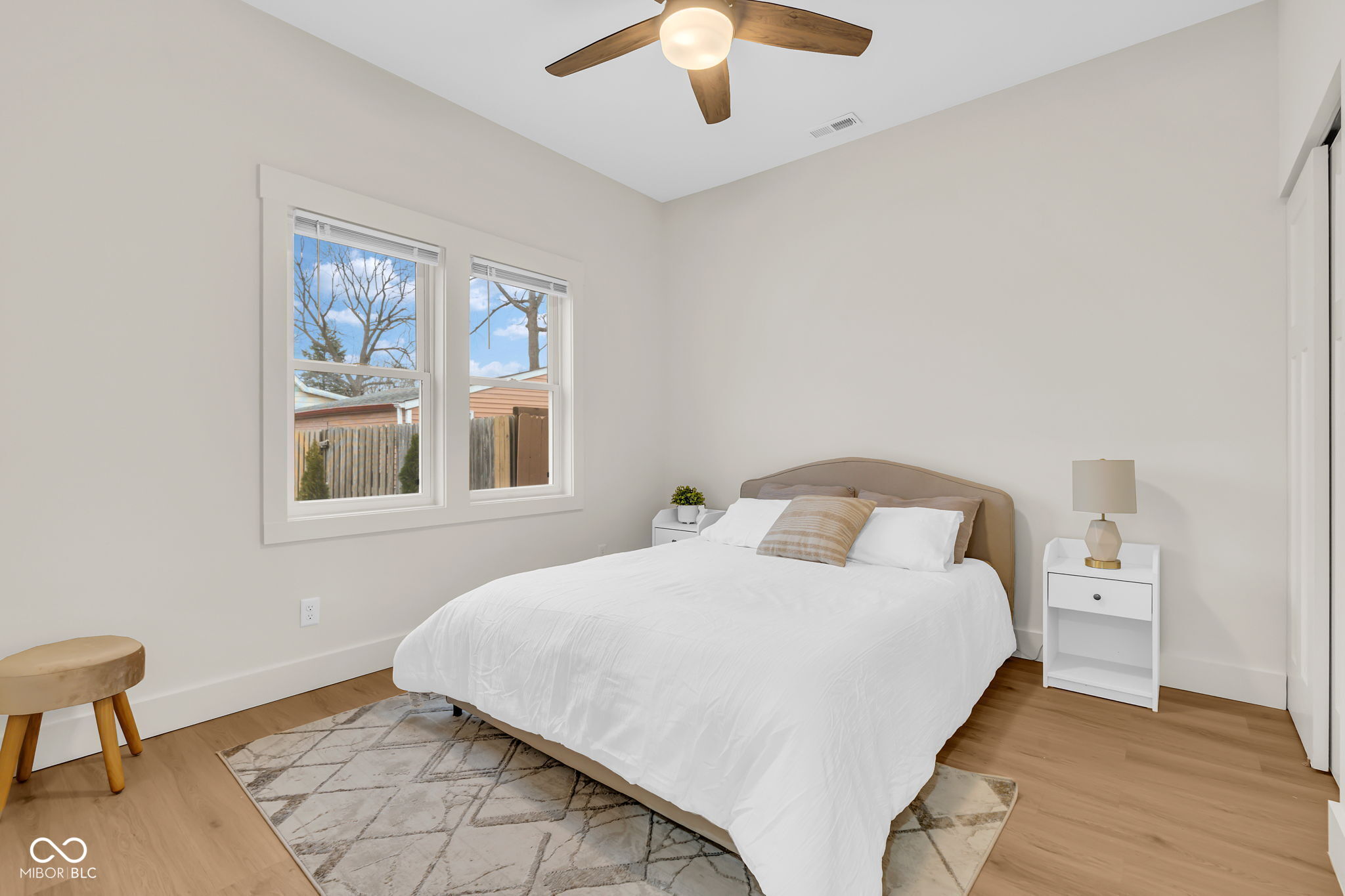 1502 Bates Street Indianapolis, IN 46201 - Photo 22 of 40