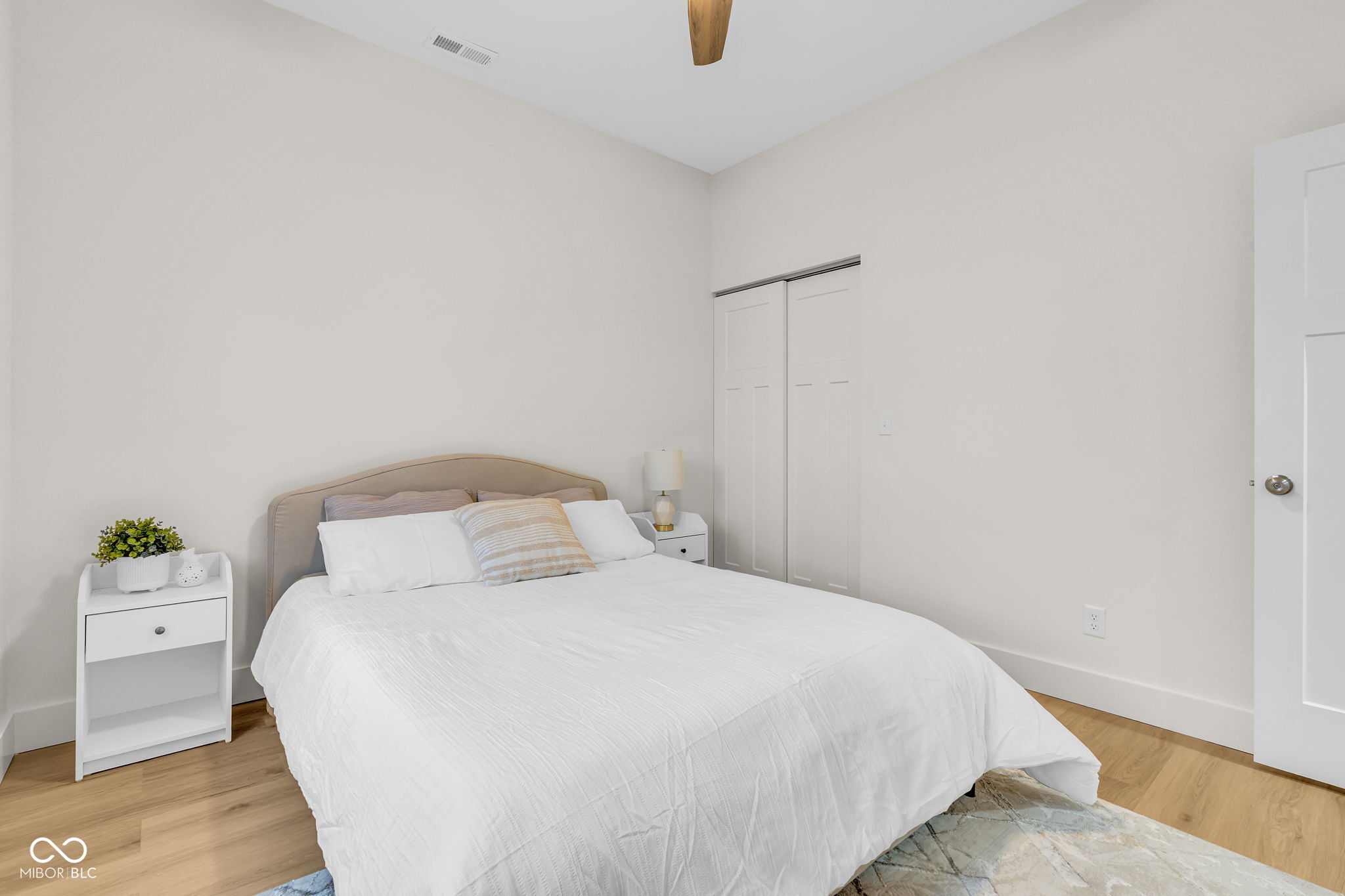 1502 Bates Street Indianapolis, IN 46201 - Photo 23 of 40