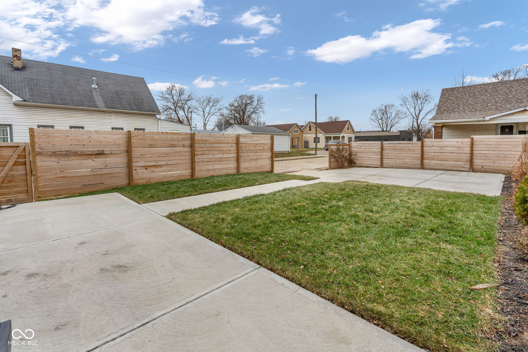 1502 Bates Street Indianapolis, IN 46201 - Photo 31 of 39