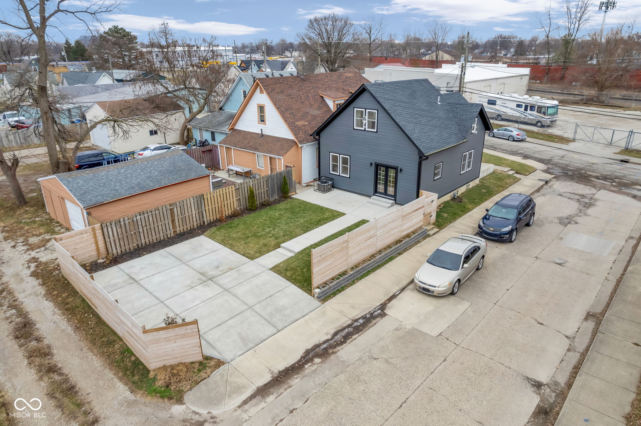 1502 Bates Street Indianapolis, IN 46201 - Photo 34 of 39