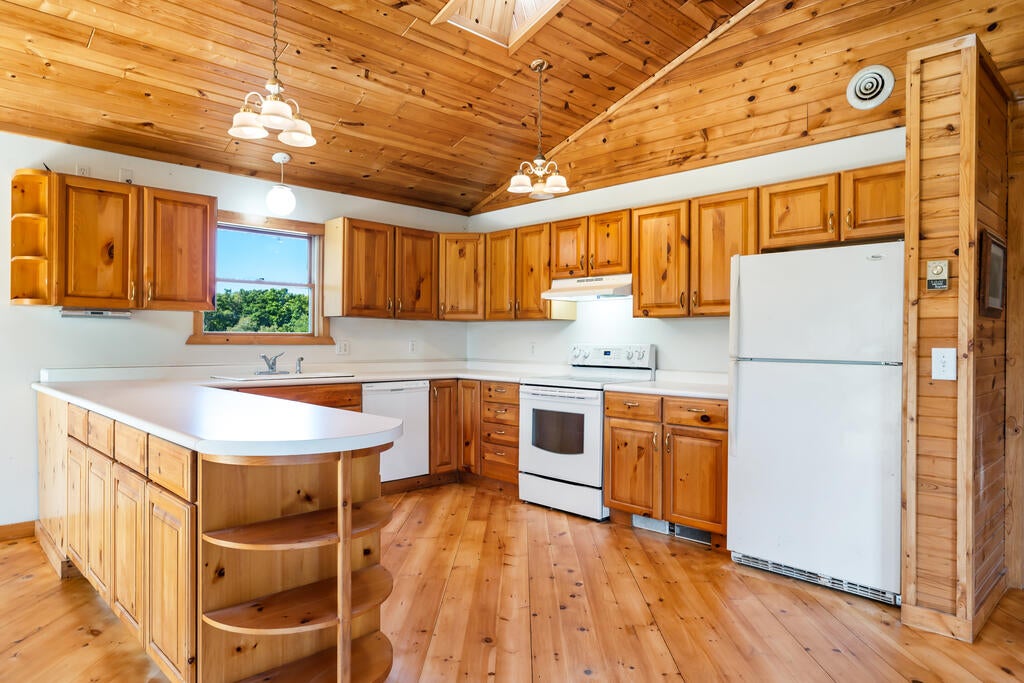 1391 Main Road Washington Island, WI 54246 - Photo 9 of 90 Gallery Image 9