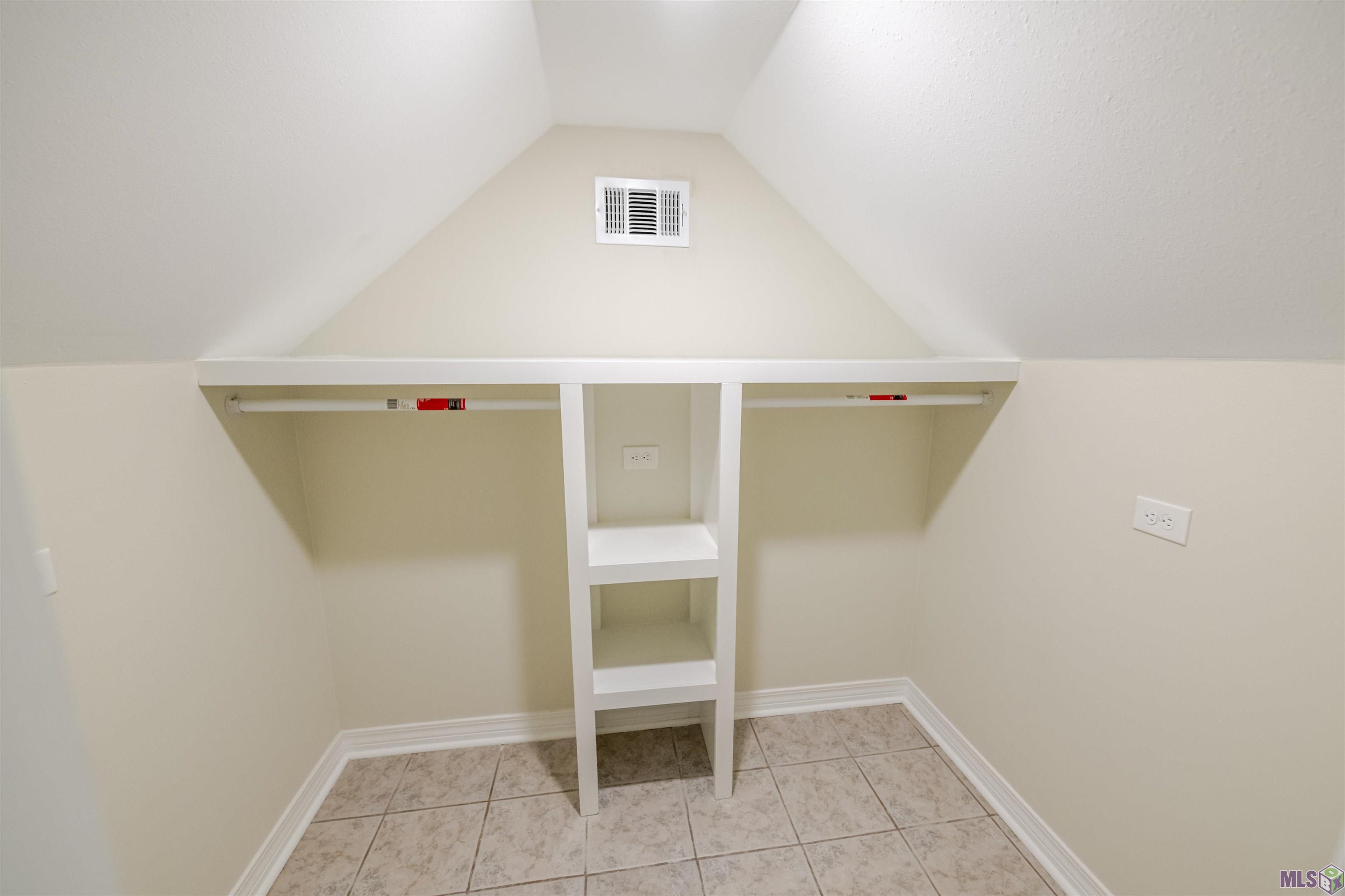 277 East 89th Street Cut Off, LA 70345 - Photo 18 of 29 Upstairs Bedroom En-Suite Closet