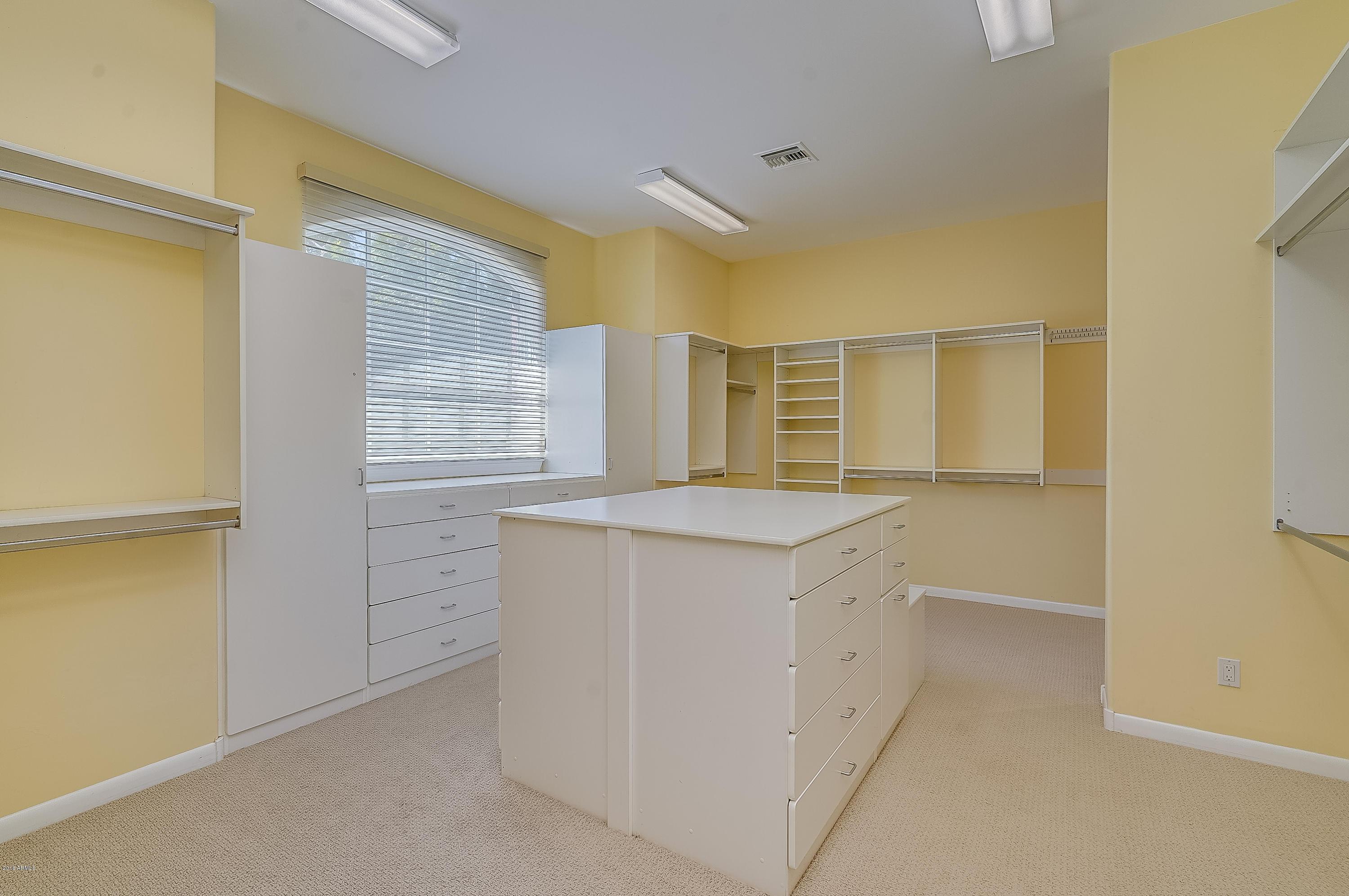 5015 North Camelhead Road Phoenix, AZ 85018 - Photo 22 of 32 Camelhead-60