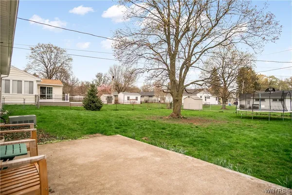 $199,999 | 400 Lafayette Road, Irondequoit, NY 14609