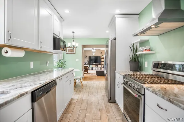 $199,999 | 400 Lafayette Road, Irondequoit, NY 14609