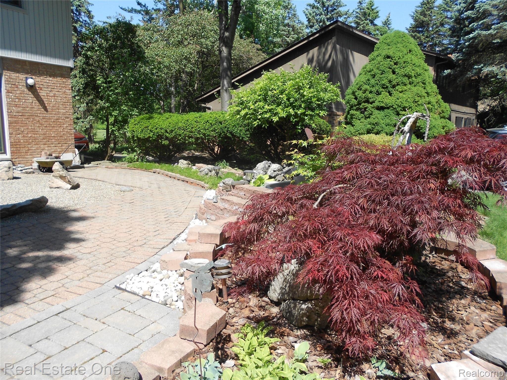 4325 Stoddard Road West Bloomfield, MI 48323 - Photo 44 of 63 DSCN2174.JPG