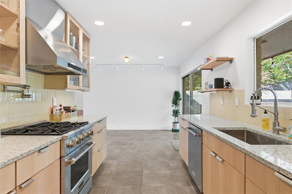 1470 Lavista Road Northeast Atlanta, GA 30324 - Photo 23 of 55