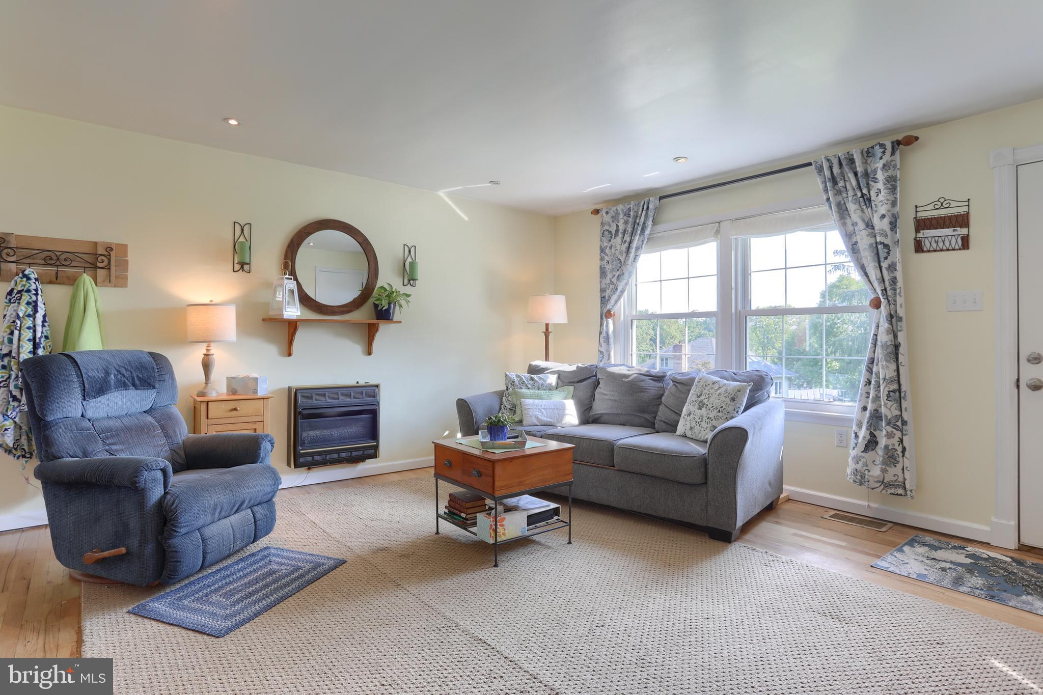 912 Wilhelm Road Harrisburg, PA 17111 - Photo 6 of 32 Gallery Image 6