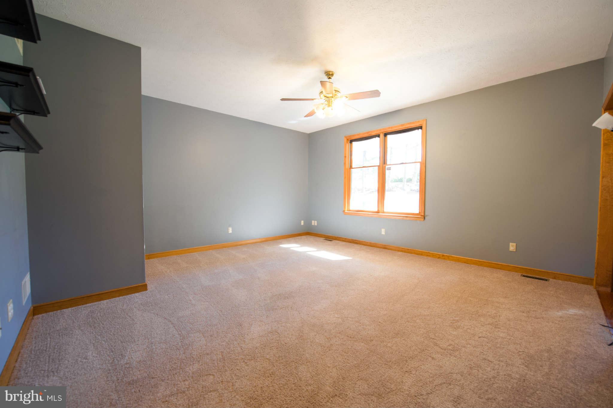 227 Slicers Mill Road Rising Sun, MD 21911 - Photo 6 of 30 Living Room