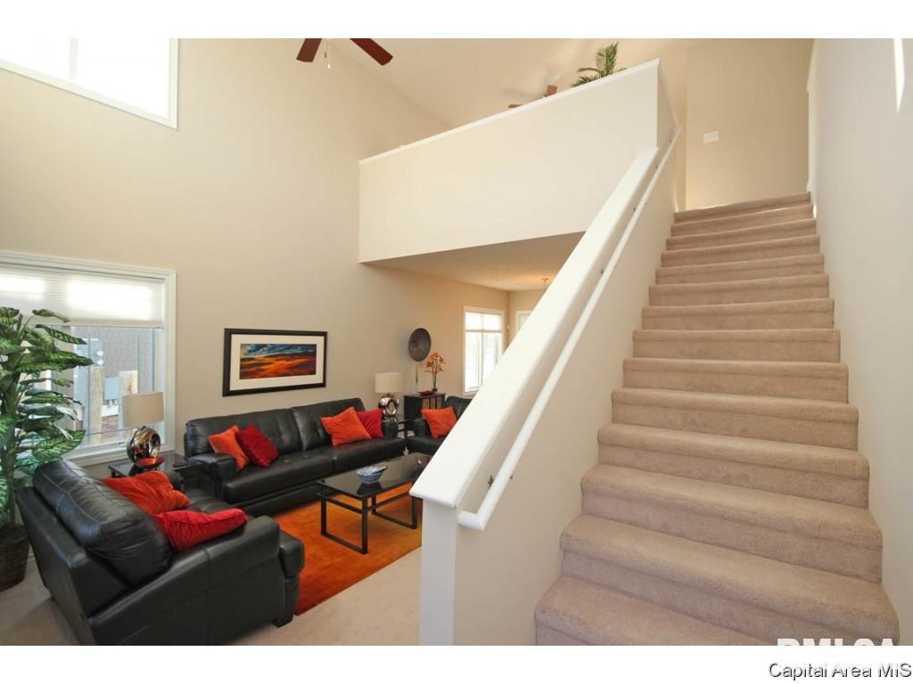9 Waters Edge Boulevard, Unit 12 Springfield, IL 62712 - Photo 2 of 35 Gallery Image 2