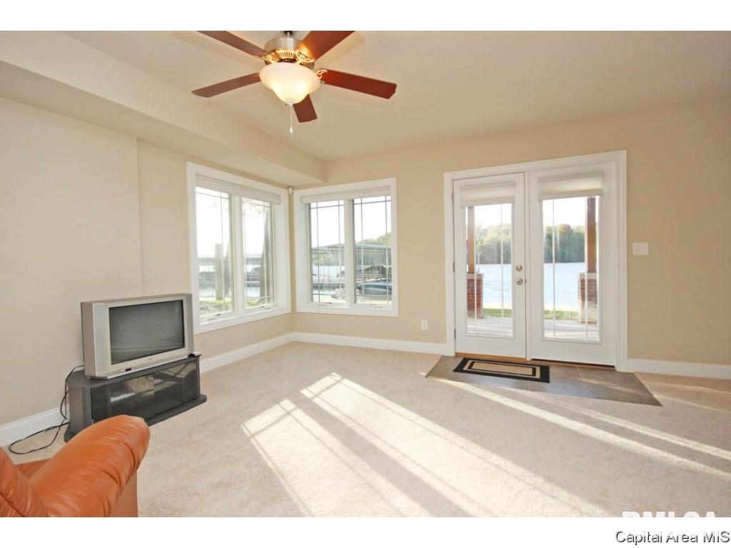 9 Waters Edge Boulevard, Unit 12 Springfield, IL 62712 - Photo 29 of 35 Gallery Image 29