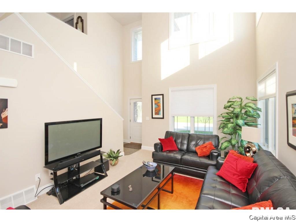 9 Waters Edge Boulevard, Unit 12 Springfield, IL 62712 - Photo 4 of 35 Gallery Image 4