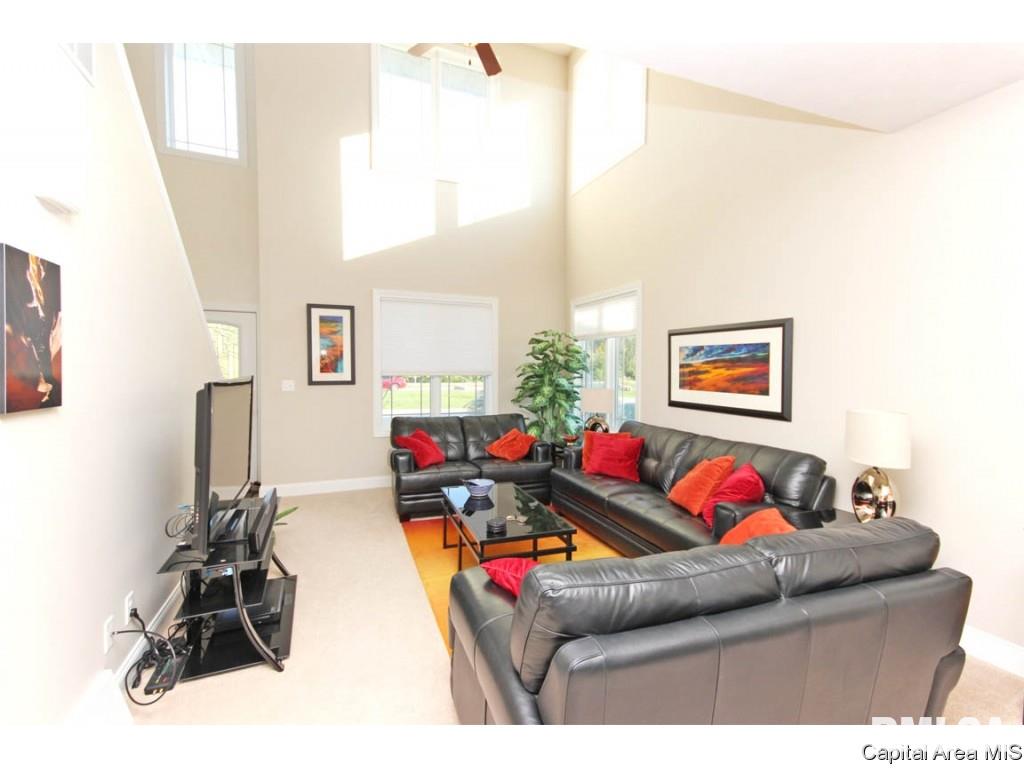 9 Waters Edge Boulevard, Unit 12 Springfield, IL 62712 - Photo 5 of 35 Gallery Image 5