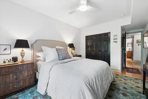 $400,000 | 1118 Washington Boulevard, Unit 3A, Oak Park, IL 60302