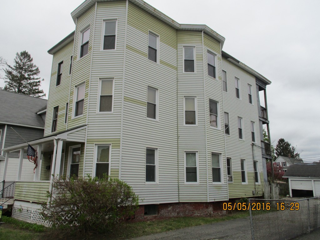 69-71 Bloomfield Street Springfield, MA 01108 - Photo 3 of 25 Gallery Image 3
