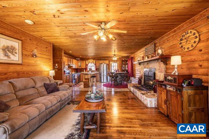 5880 Mechunk Ridge Lane Keswick, VA 22947 - Photo 15 of 38
