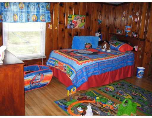 1629 Beryl Drive Baldwin, PA 15227 - Photo 11 of 12 Other. 2nd bedroom with nice size closet