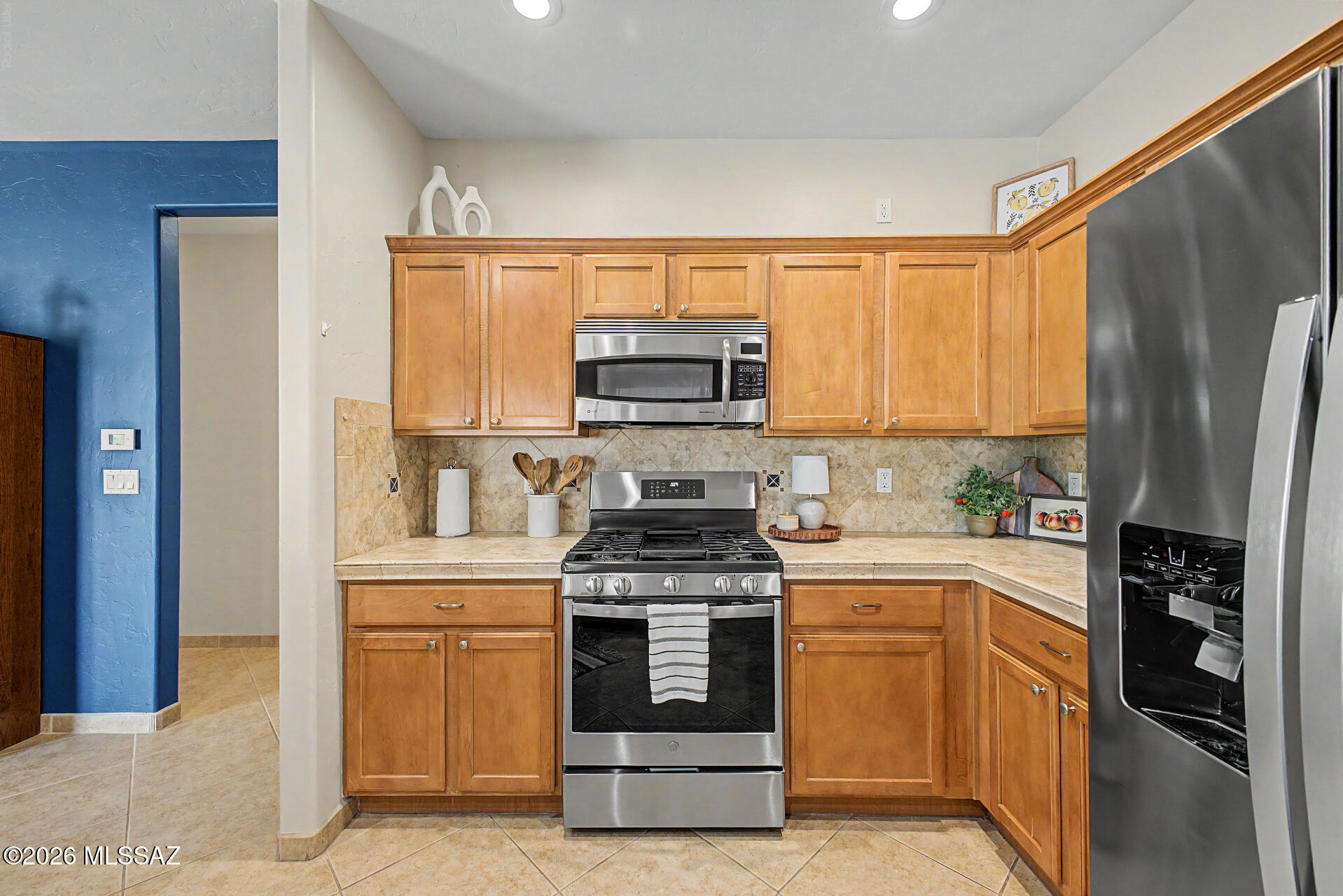 3664 East Northern Dancer Road Tucson, AZ 85739 - Photo 9 of 42 Kitchen Appliances and Cabinetry