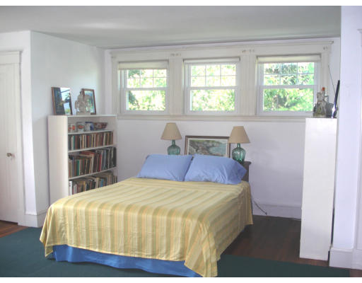 28 Standish Road Milton, MA 02186 - Photo 12 of 18 Gallery Image 12