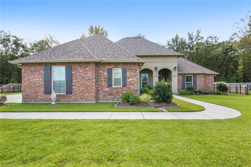 331 Saw Grass Loop Covington, LA 70435 - Photo 1 of 25 Gallery Image 1