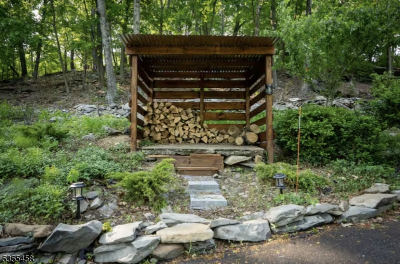 14 Luchetti Way Newton, NJ 07860 - Photo 26 of 30