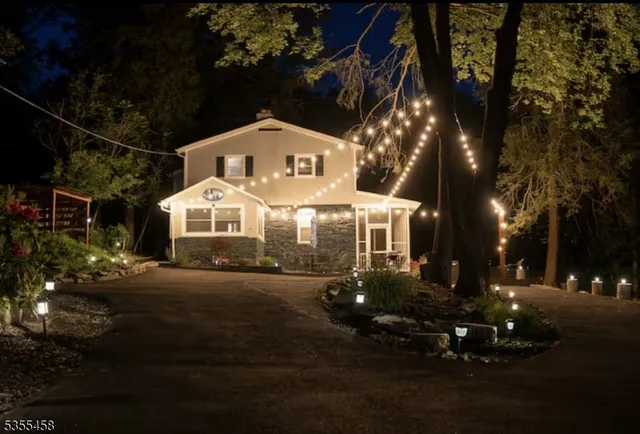 $675,000 | 14 Luchetti Way, Newton, NJ 07860