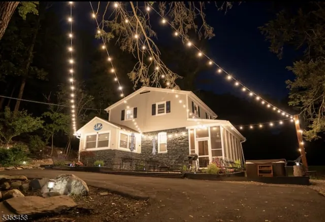 $675,000 | 14 Luchetti Way, Newton, NJ 07860