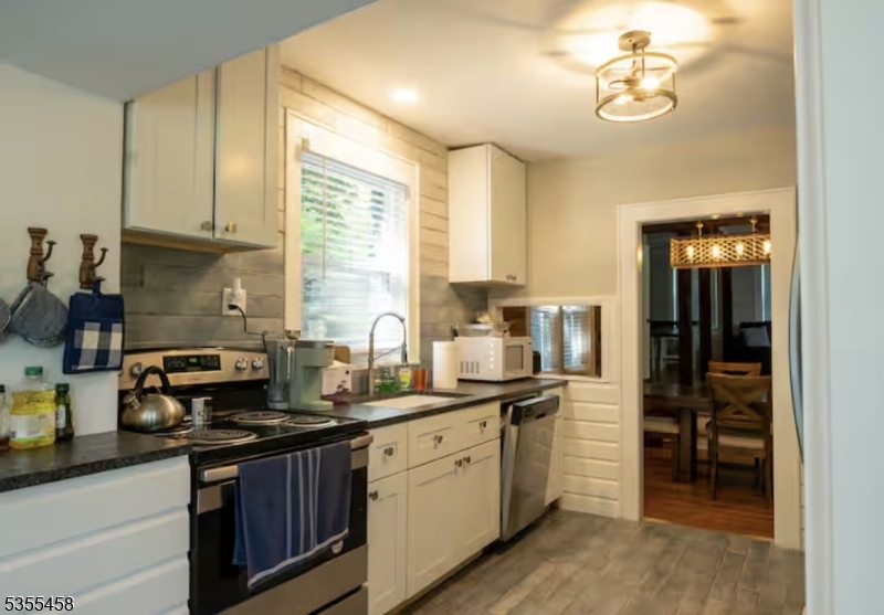 14 Luchetti Way Newton, NJ 07860 - Photo 4 of 30