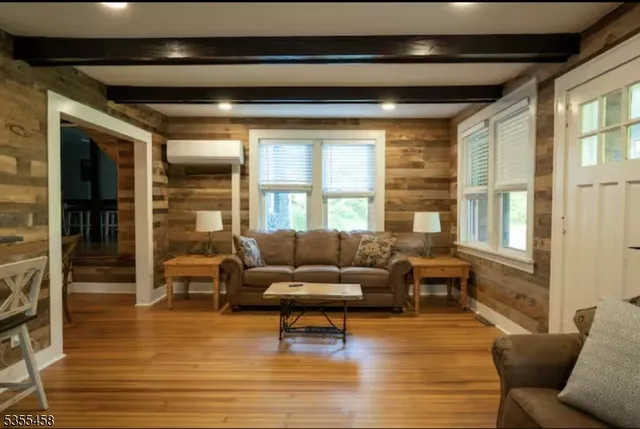 $675,000 | 14 Luchetti Way, Newton, NJ 07860