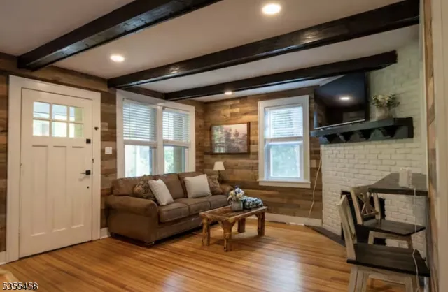 $675,000 | 14 Luchetti Way, Newton, NJ 07860