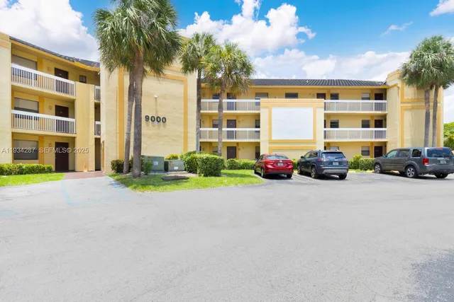 $1,925 | 9022 Northwest 28th Drive, Unit 2311, Coral Springs, FL 33065