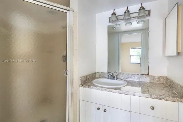 $1,925 | 9022 Northwest 28th Drive, Unit 2311, Coral Springs, FL 33065