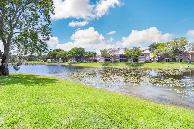 $1,925 | 9022 Northwest 28th Drive, Unit 2311, Coral Springs, FL 33065