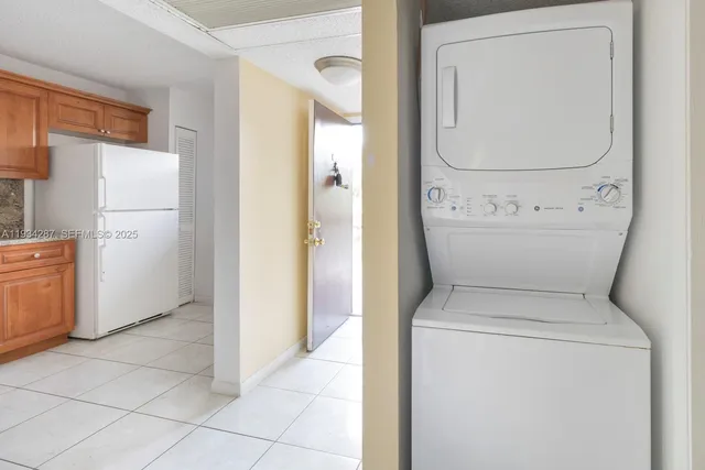 $1,925 | 9022 Northwest 28th Drive, Unit 2311, Coral Springs, FL 33065