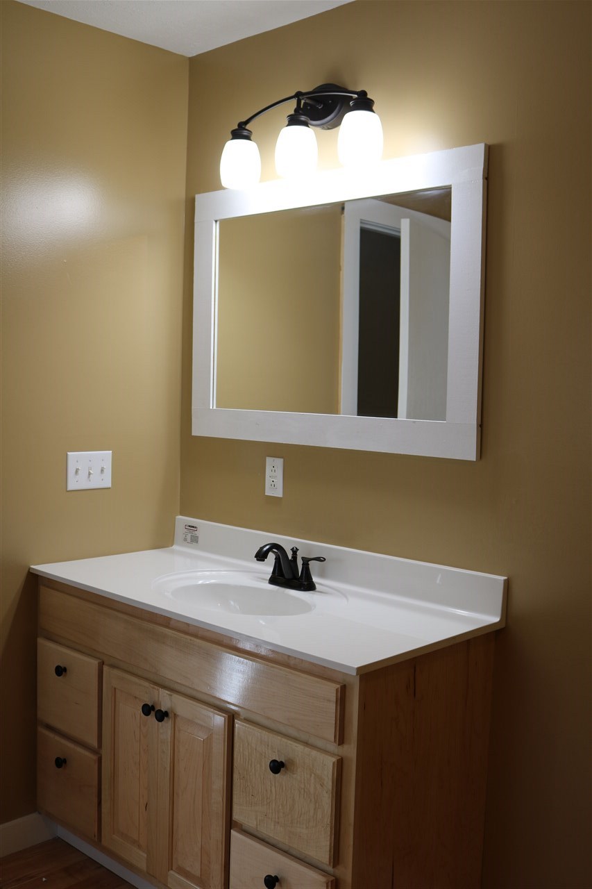 3875 West Fillmore Road Ithaca, MI 48847 - Photo 12 of 24 1853424-11.JPG