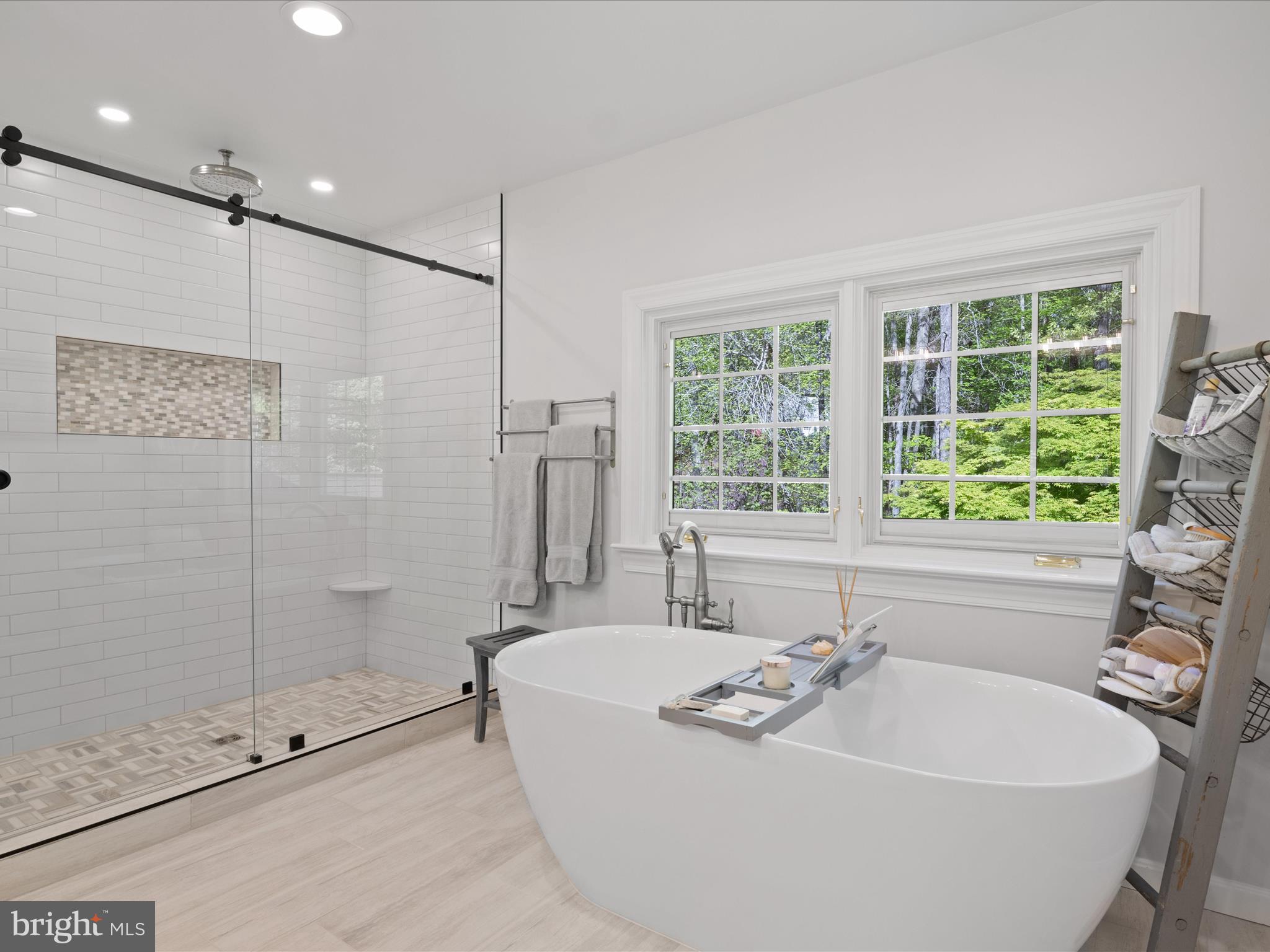 6615 Newman Road Clifton, VA 20124 - Photo 41 of 100 Luxurious Primary Bathroom
