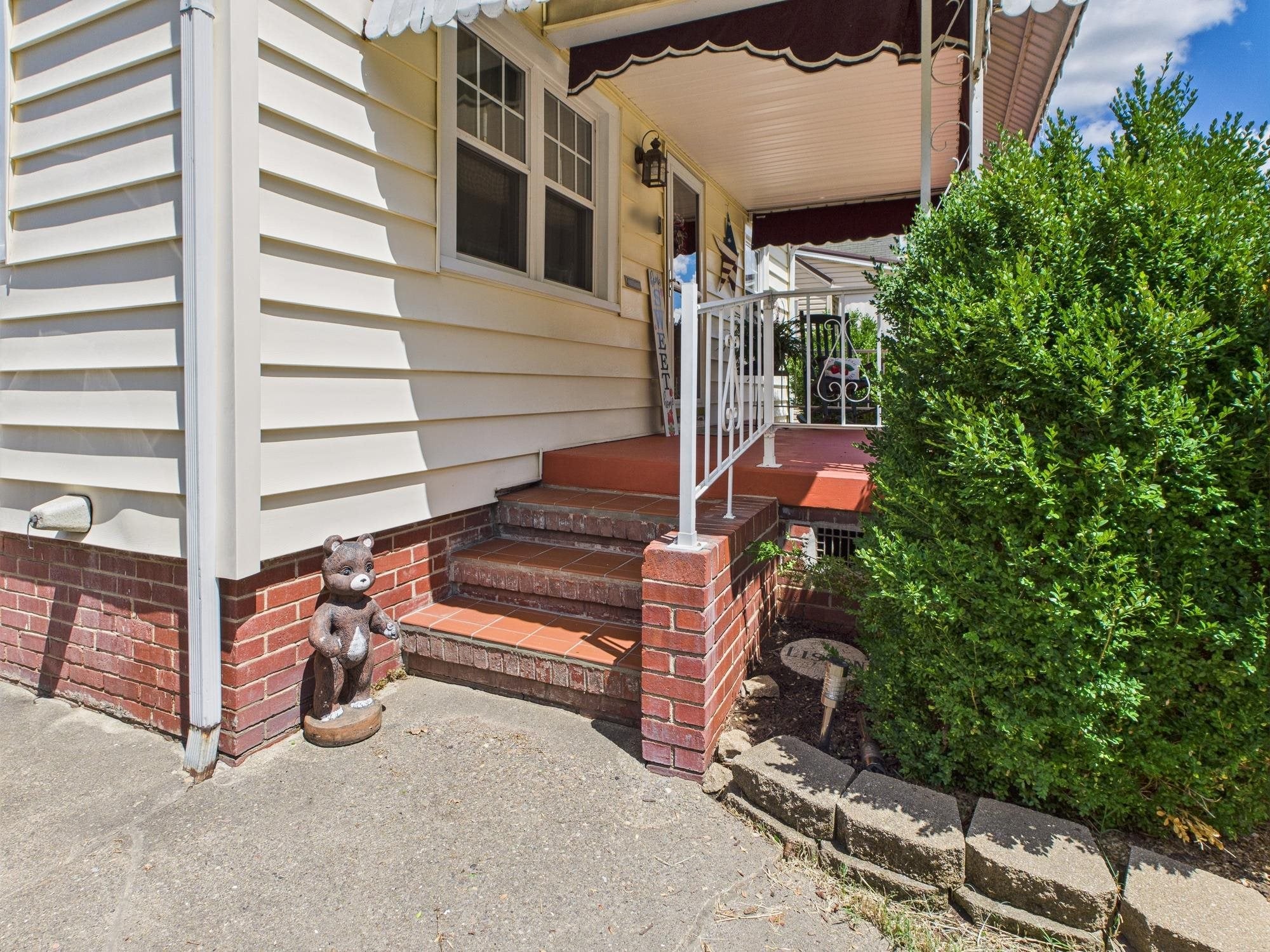 4218 Auburn Road Huntington, WV 25704 - Photo 2 of 29 Gallery Image 2