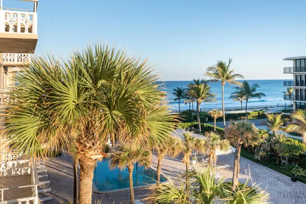 $1,380,000 | 170 North Ocean Boulevard, Unit 411, Palm Beach, FL 33480
