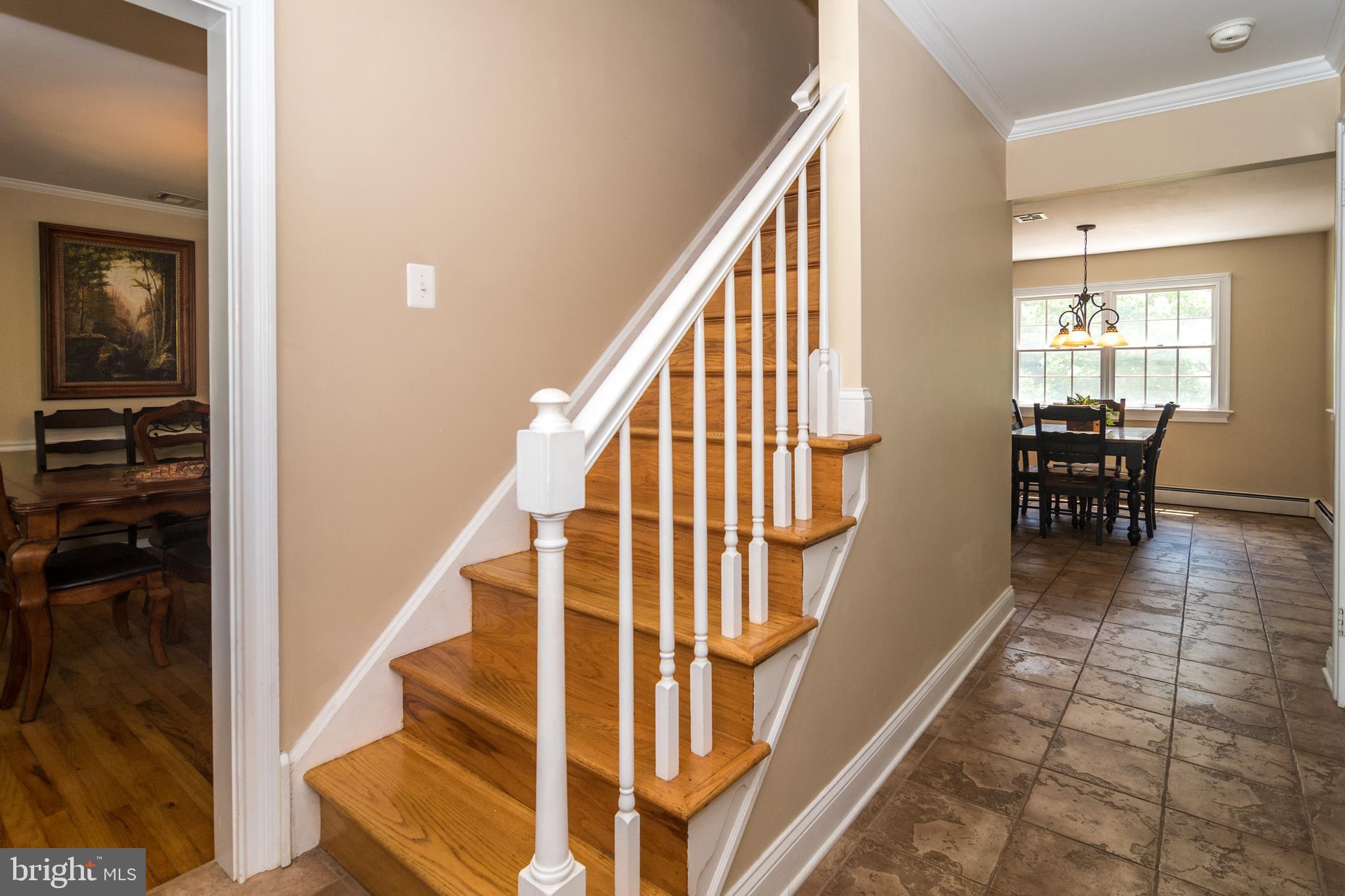 129 Pine Valley Road Doylestown, PA 18901 - Photo 2 of 21 Foyer